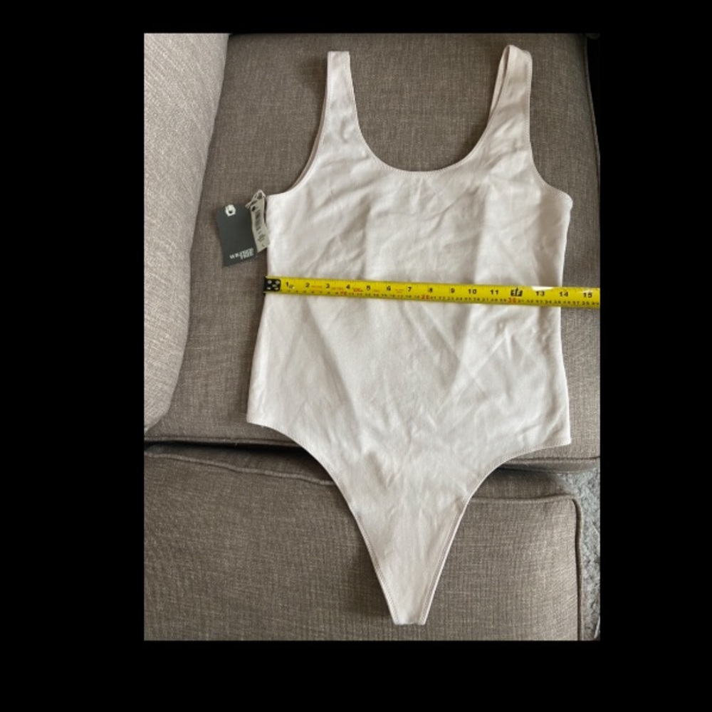BNWT Aritzia bodysuit size L